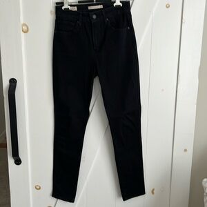 Levi’s 721 High Rise Skinny Size 28